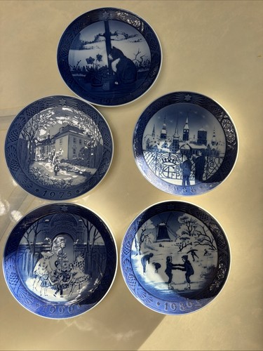 Royal copenhagen - 5,